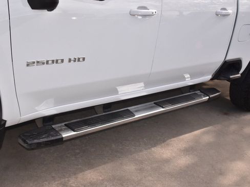 Used 2025 Chevrolet Silverado 2500 LT w/ Safety Package image 35