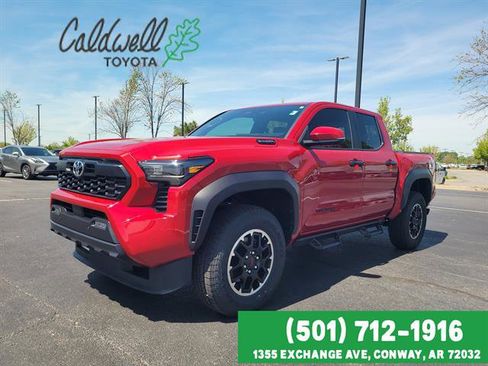Certified 2025 Toyota Tacoma TRD Off-Road AWD/4WD image 1