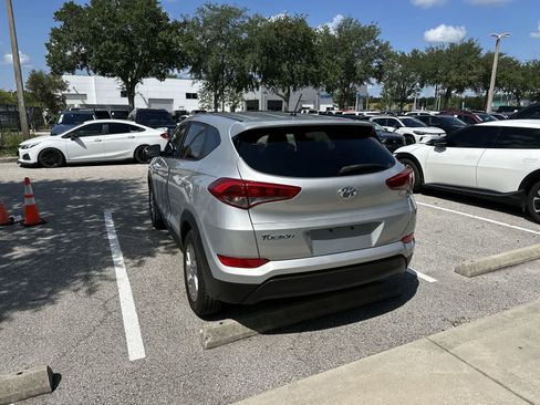 Used 2018 Hyundai Tucson SE FWD image 6