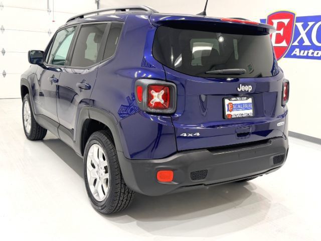 Used 2018 Jeep Renegade Latitude AWD/4WD image 4