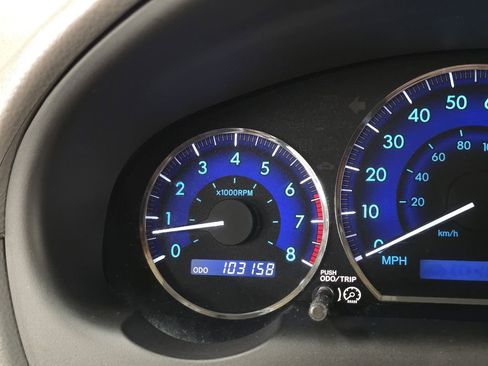 Used 2007 Toyota Sienna XLE image 35