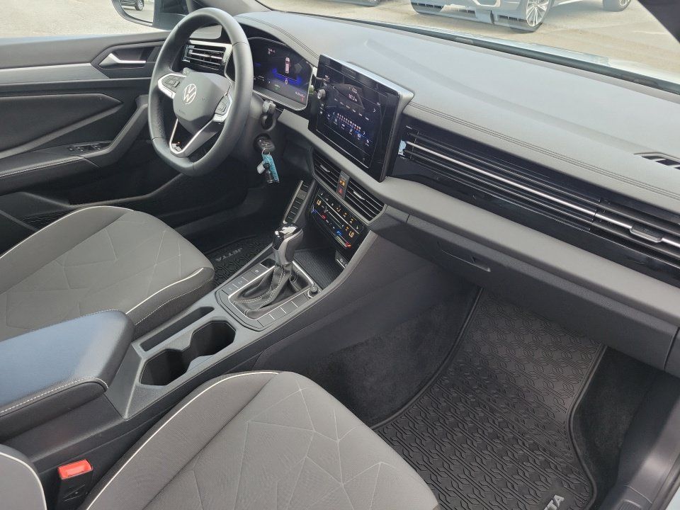 Certified 2026 Volkswagen Jetta Sport FWD image 28