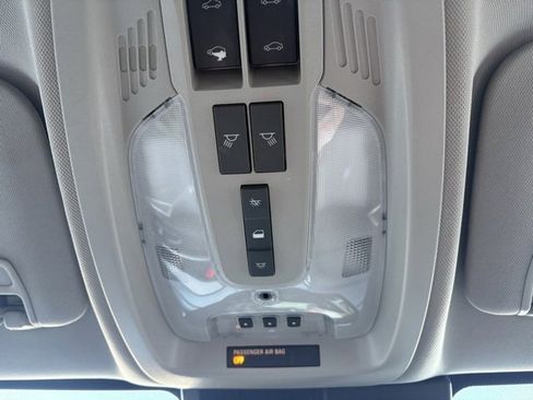 Used 2017 GMC Terrain Denali image 32