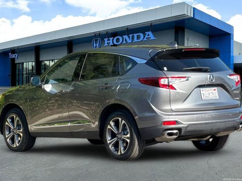 Used 2023 Acura RDX AWD w/ Advance Package image 10