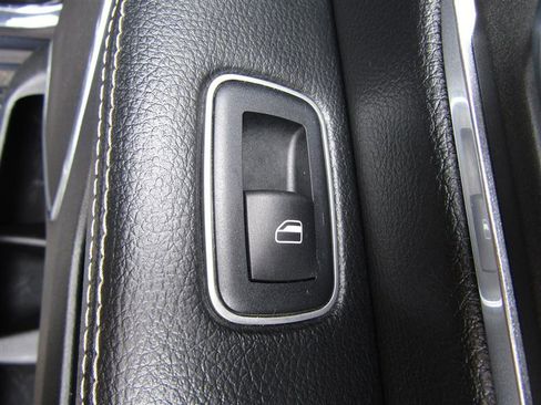 Used 2019 RAM 1500 Laramie image 40