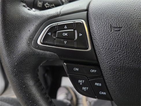 Used 2016 Ford Focus Titanium w/ Titanium Technology Package image 22