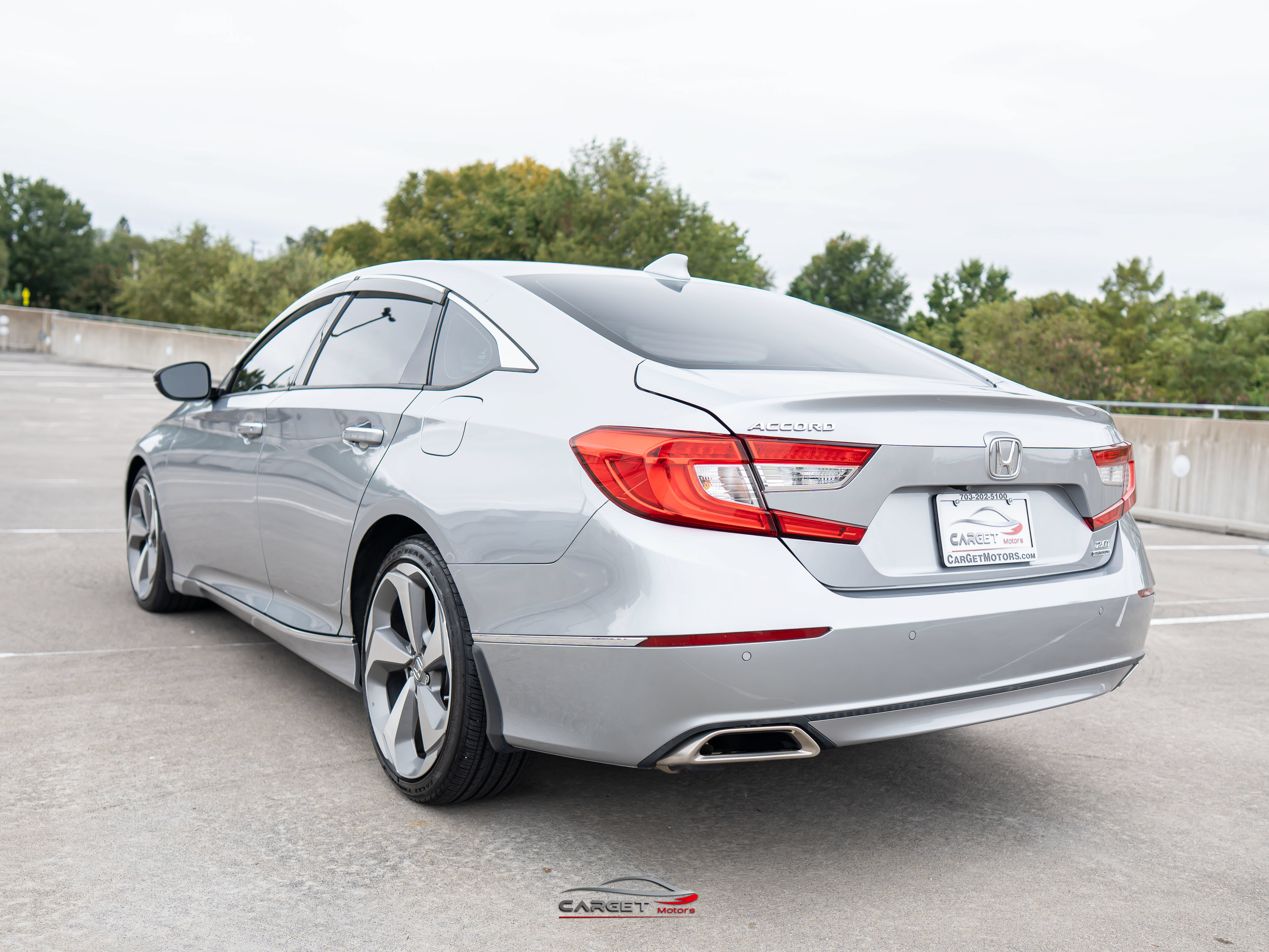 Used 2020 Honda Accord Touring image 5