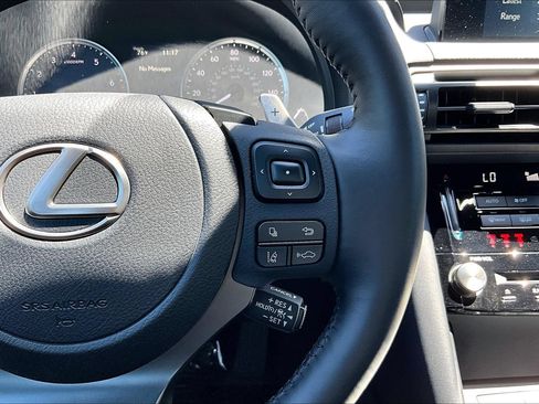 Used 2025 Lexus IS 300 F Sport RWD image 19