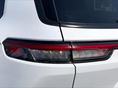 Certified 2021 Jeep Grand Cherokee L Limited image 25