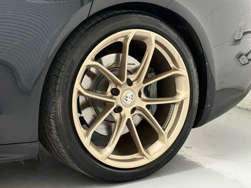 Used 2018 Porsche Panamera 4S image 48