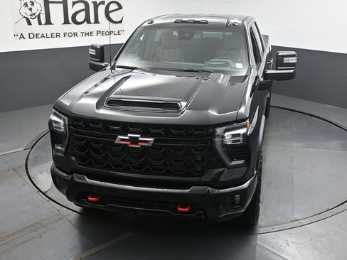 New 2026 Chevrolet Silverado 2500 ZR2 w/ LPO, Dark Essentials Package AWD/4WD image 24