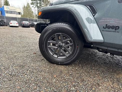 New 2026 Jeep Gladiator Sport image 28