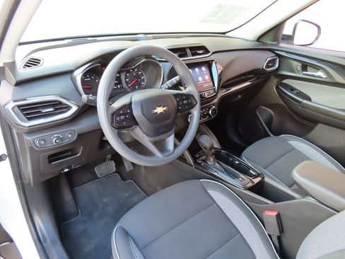 Used 2023 Chevrolet TrailBlazer LT w/ Convenience Package AWD/4WD image 20