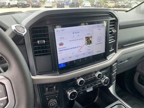 New 2025 Ford F150 XLT w/ Equipment Group 301A Standard image 22