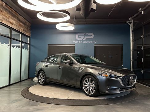 Used 2022 MAZDA MAZDA3 s image 1