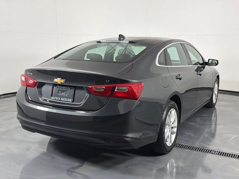 Used 2016 Chevrolet Malibu LT w/ Leather Package FWD image 5