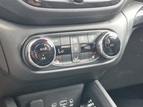Used 2023 Chevrolet TrailBlazer LT w/ Convenience Package AWD/4WD image 14