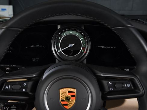 Used 2021 Porsche 911 Targa 4S Heritage Design AWD/4WD image 20