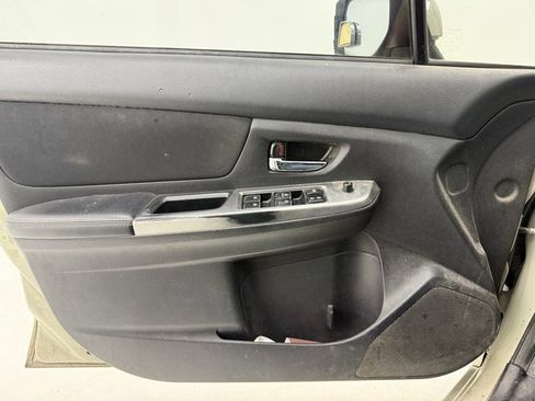 Used 2015 Subaru Crosstrek 2.0i Premium w/ Moonroof Package image 16