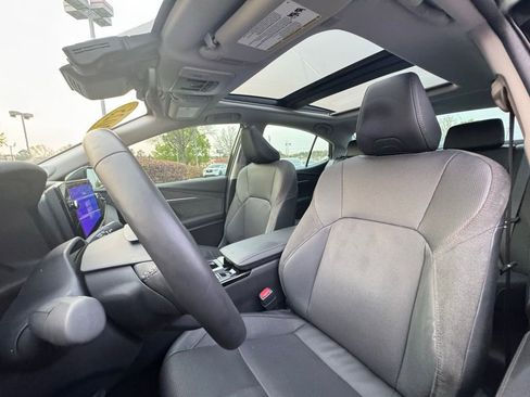 Used 2025 Toyota Camry XLE w/ Premium Plus Package image 22