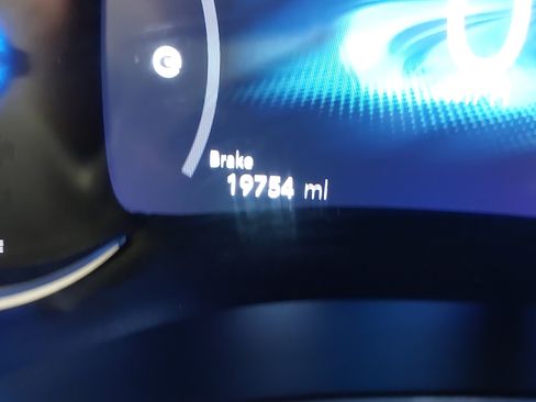 Used 2024 Chrysler Pacifica Select image 19