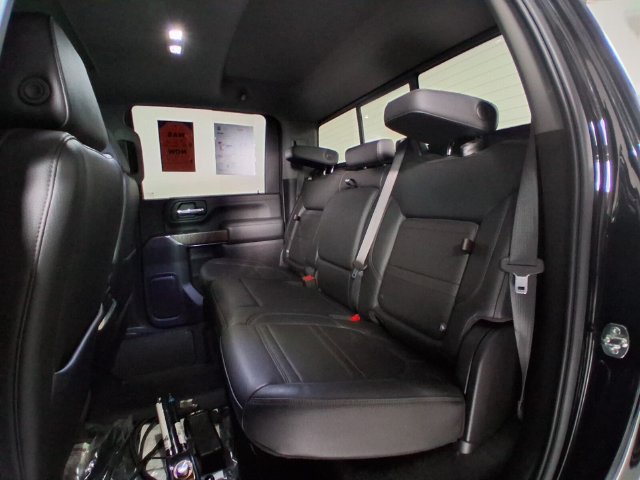 Used 2022 GMC Sierra 2500 Denali w/ Denali Black Diamond Edition AWD/4WD image 12