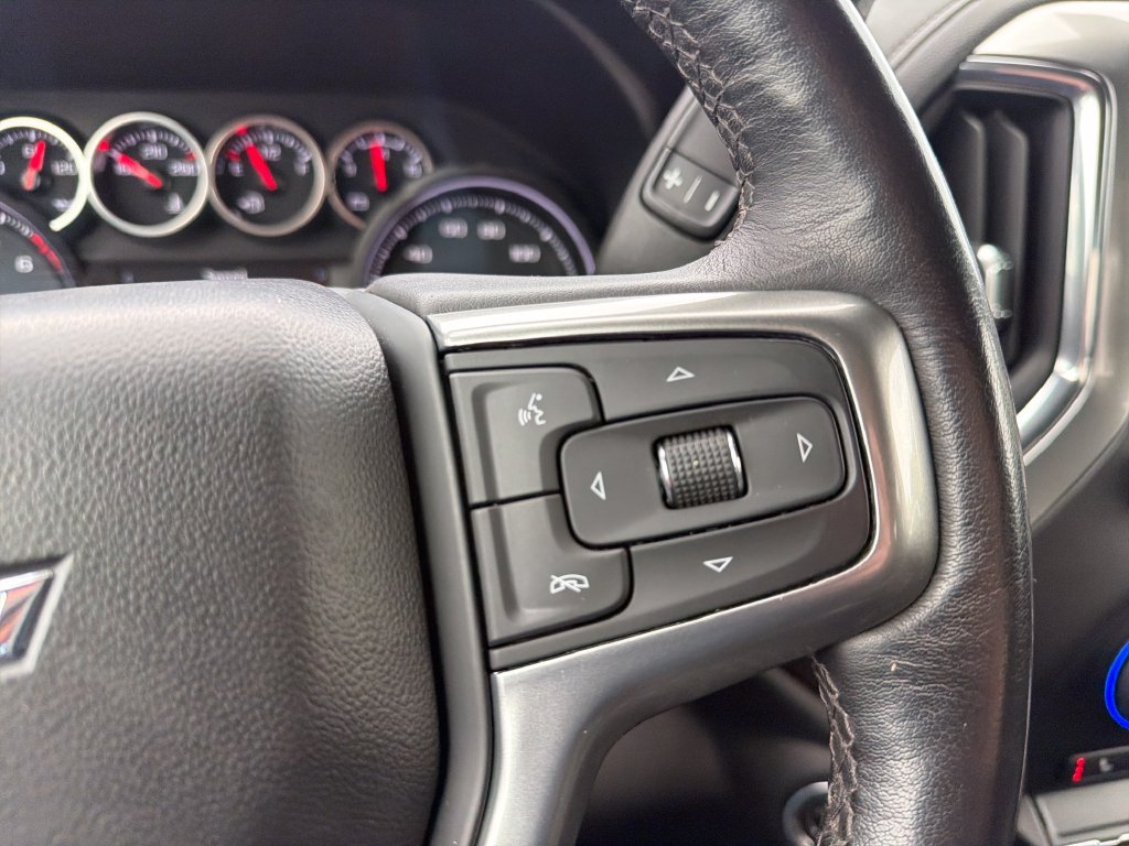 Used 2022 Chevrolet Silverado 1500 RST AWD/4WD image 38
