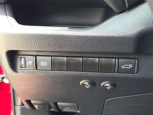 Used 2023 Toyota RAV4 XLE Premium image 24