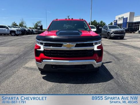 Used 2024 Chevrolet Silverado 1500 LT w/ Protection Package AWD/4WD image 8