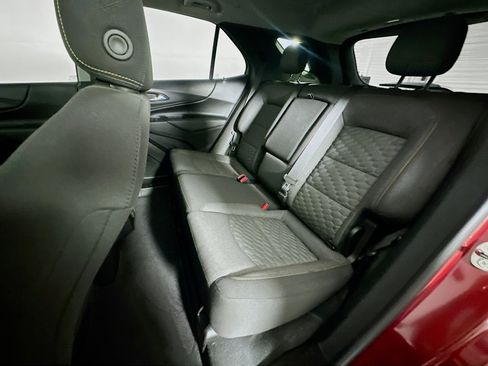 Used 2018 Chevrolet Equinox LT image 26