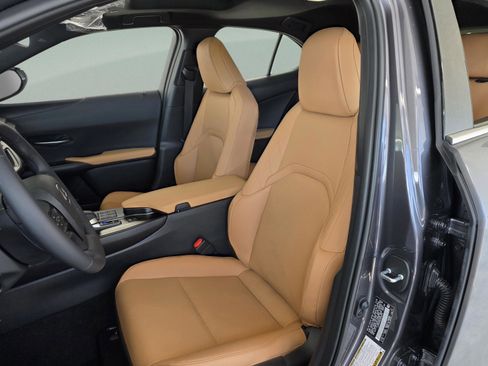 New 2026 Lexus UX 300h FWD image 13