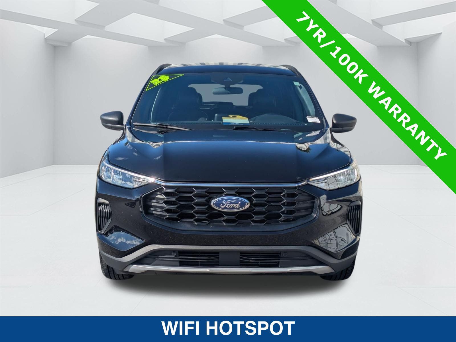 Certified 2025 Ford Escape ST-Line FWD image 9