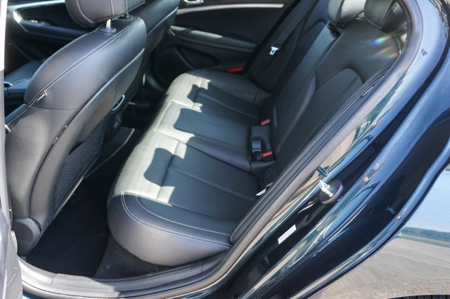 Used 2025 Genesis G70 2.5T RWD image 14