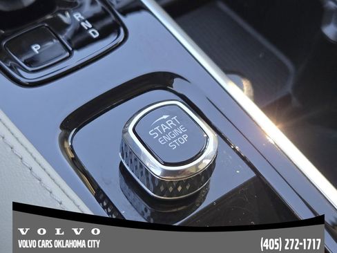 Certified 2024 Volvo XC90 B6 Ultimate w/ Protection Package Premier image 20