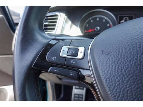 Used 2019 Volkswagen Golf Alltrack S AWD/4WD image 16
