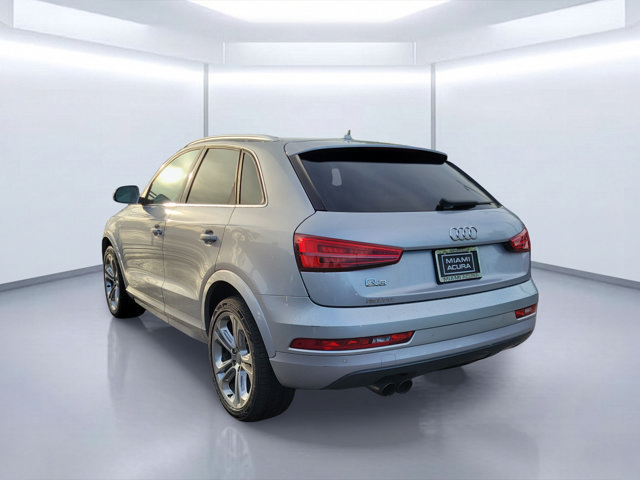 Used 2018 Audi Q3 2.0T Premium Plus w/ Premium Plus Package FWD image 3