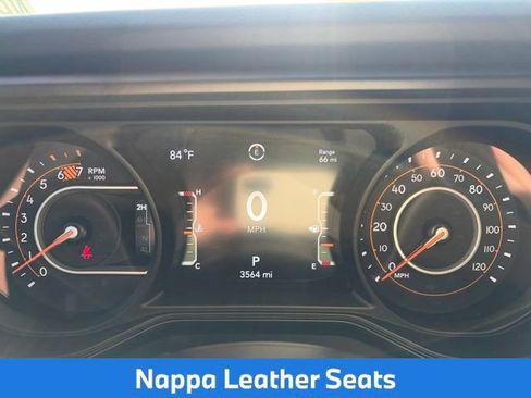 Used 2026 Jeep Wrangler Unlimited Rubicon AWD/4WD image 37