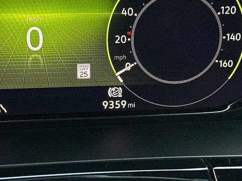 Used 2024 Volkswagen Atlas Cross Sport SEL Premium R-Line image 31