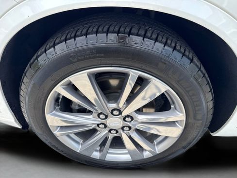 Used 2024 Cadillac XT6 Premium Luxury FWD image 37
