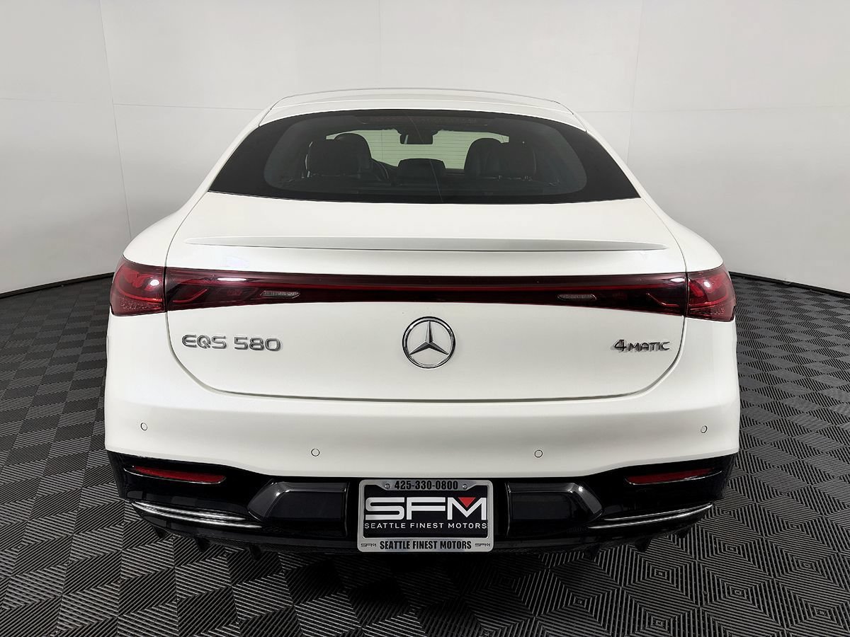 Used 2022 Mercedes-Benz EQS 580 4MATIC Sedan image 10