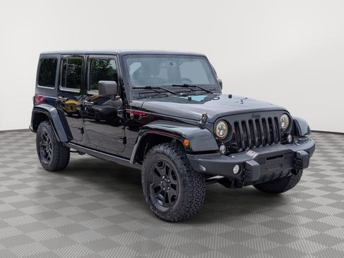 Used 2016 Jeep Wrangler Unlimited Sahara AWD/4WD image 7