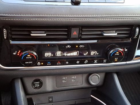 Certified 2024 Nissan Rogue SL w/ SL Premium Package image 16