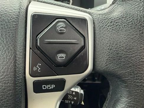 Used 2017 Toyota Tundra Platinum AWD/4WD image 30