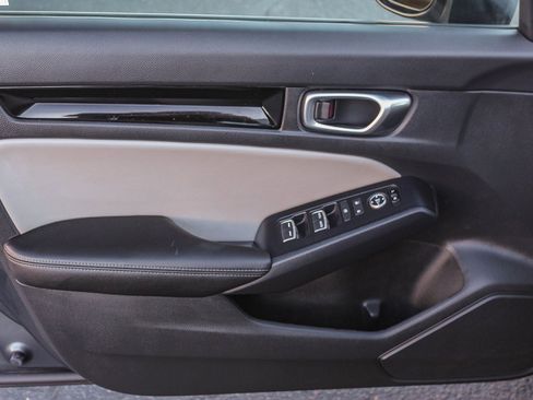 Used 2024 Honda Civic EX-L image 20