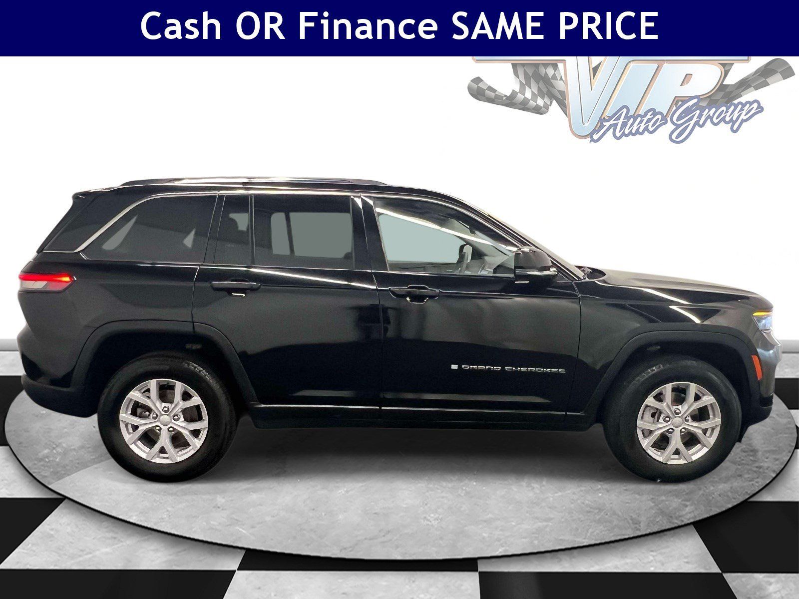 Used 2023 Jeep Grand Cherokee Limited AWD/4WD image 5