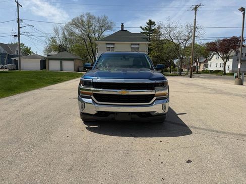 Used 2018 Chevrolet Silverado 1500 LT w/ All Star Edition AWD/4WD image 2