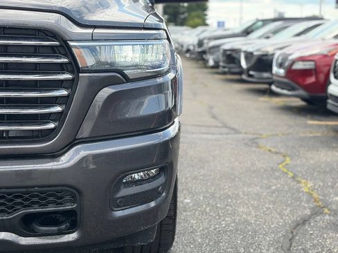 New 2026 RAM 1500 Laramie AWD/4WD image 4