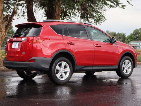 Used 2013 Toyota RAV4 XLE AWD/4WD image 5