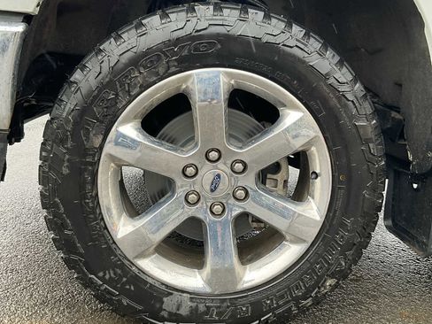 Used 2022 Ford F150 XLT w/ Equipment Group 302A High image 9