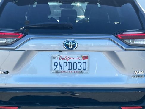 Used 2024 Toyota RAV4 XSE AWD/4WD image 19